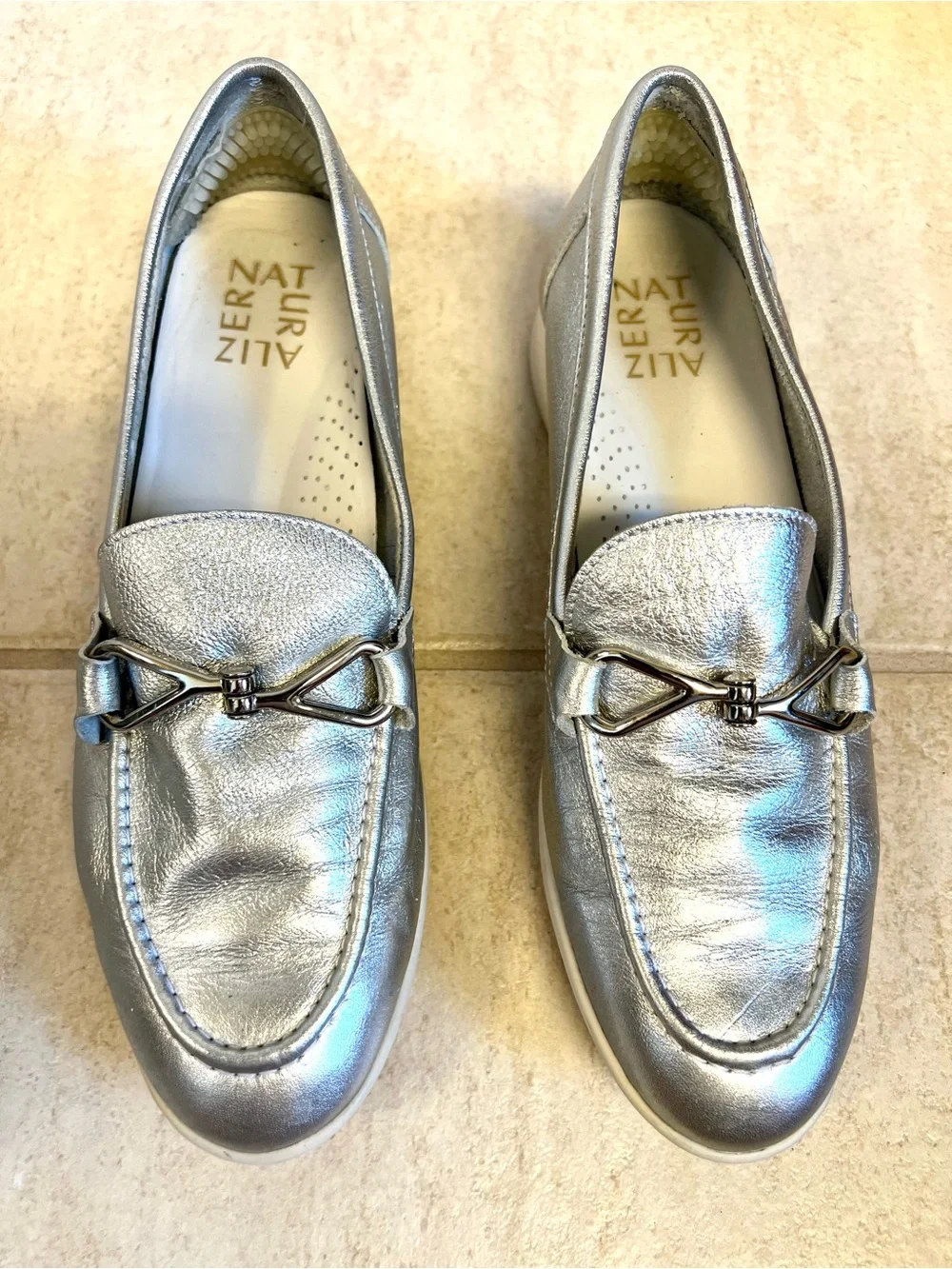 Naturalizer 7.5 Cecilia Leather Bit Buckle Loafers metallic silver preppy classy